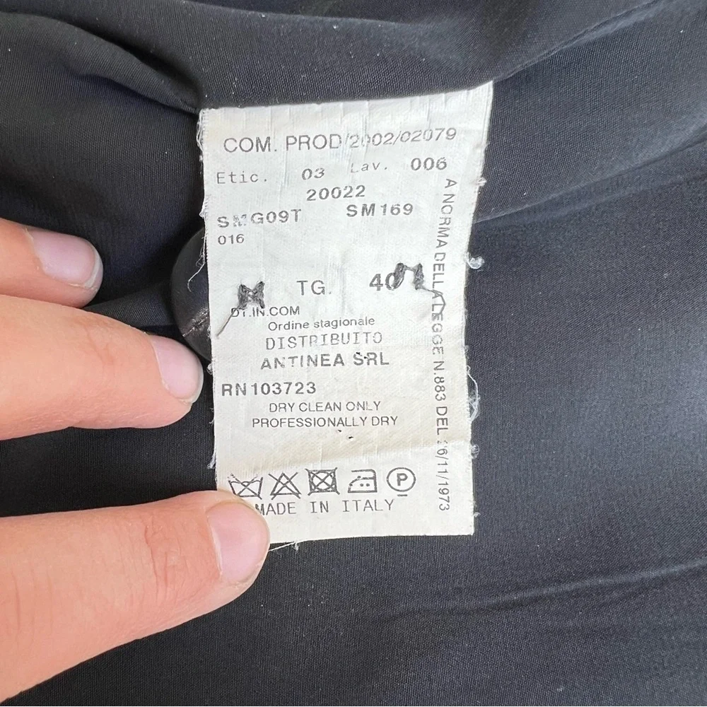 Armani Collezioni Vintage Y2K Fitted Blazer - Office Siren Corpcore Boardroom - Picture 10 of 15